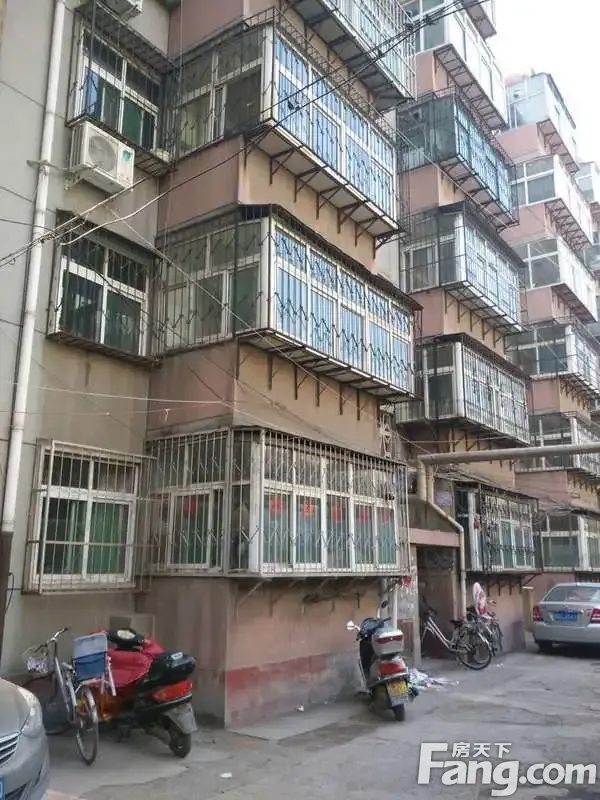 牛奶公司家属院3室2厅1卫南北朝向1000.00元/月出租