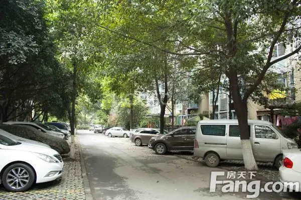 潮音小区2室1厅1卫东北朝向1900.00元/月出租