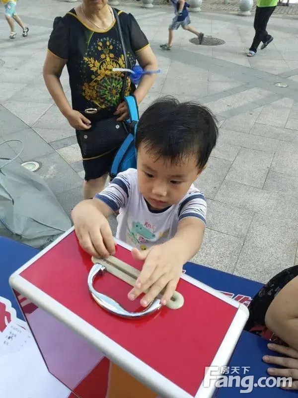 潇湘名城业主之宁乡灾区爱心援助活动