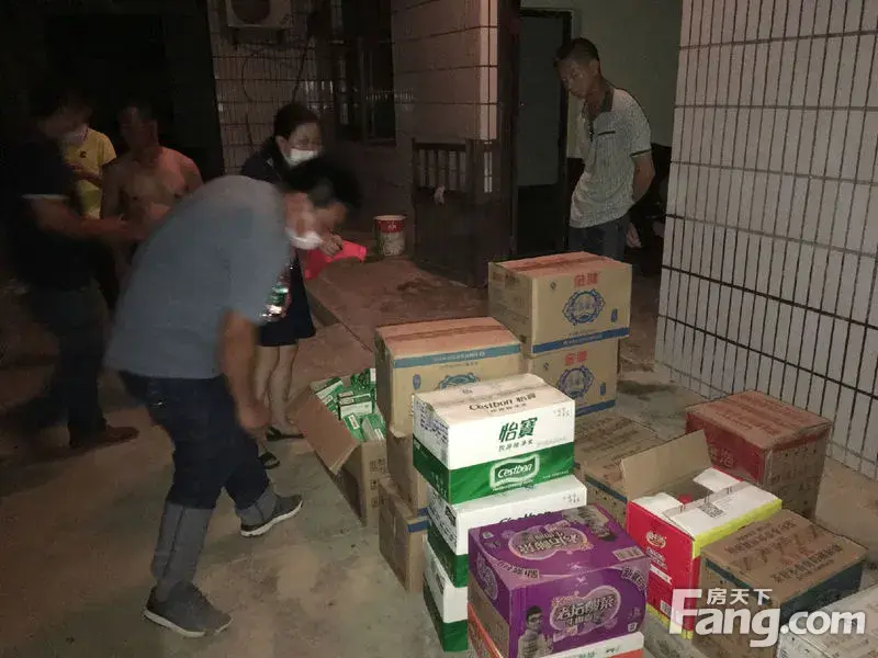 潇湘名城业主之宁乡灾区爱心援助活动
