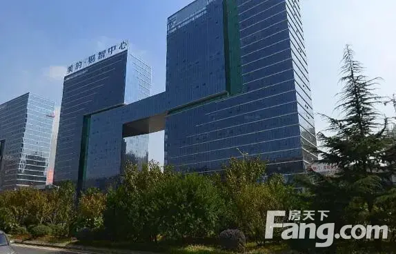 热爆了!路过美的林城时代顺手拍了几张,配套基本完善咯~