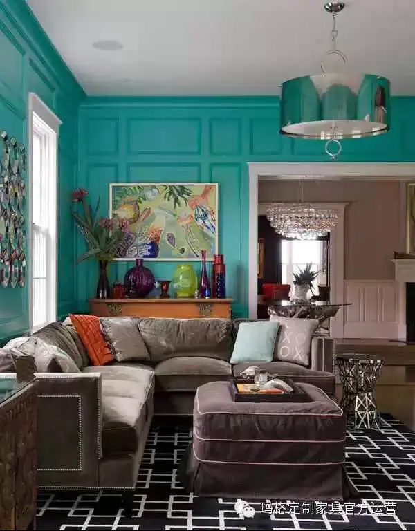 ɫ ͷѤõļҾ