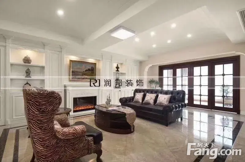 װ200ƽĴHOUSEʽ깤ʵƷ