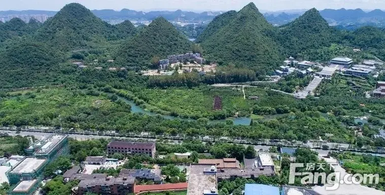 无论经营还是居家,亨特翰林溪苑都是不错的选择