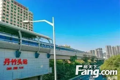 合正丹郡 现建筑面积约105-166平的3-5房现楼 产品不错