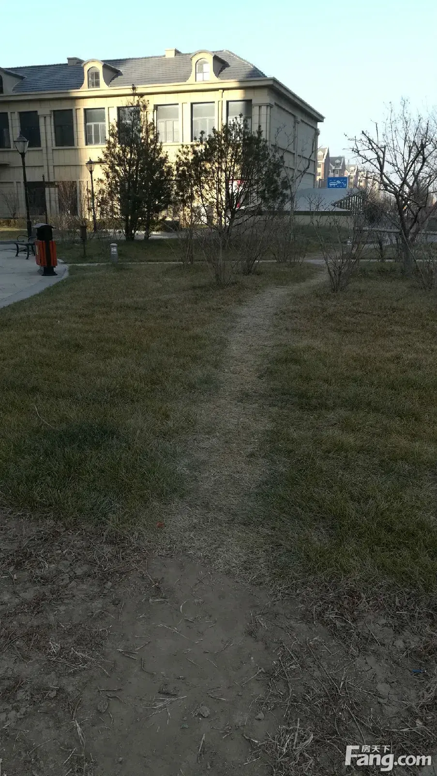 这里的小路静悄悄