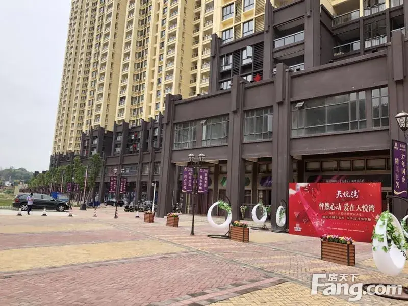 这星期一家人跑到潮阳去玩,路上看到了深房·天悦湾,感觉建设的挺好