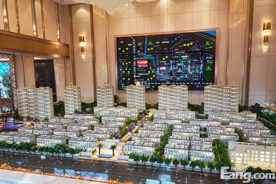 华鸿时代中央公园3室1厅2卫南朝向3000.00元/月出租