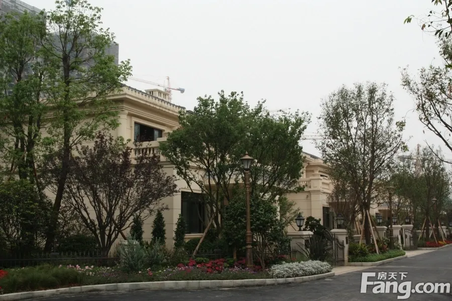 恒大上林苑别墅3室1厅2卫东朝向1200.00元/月出租