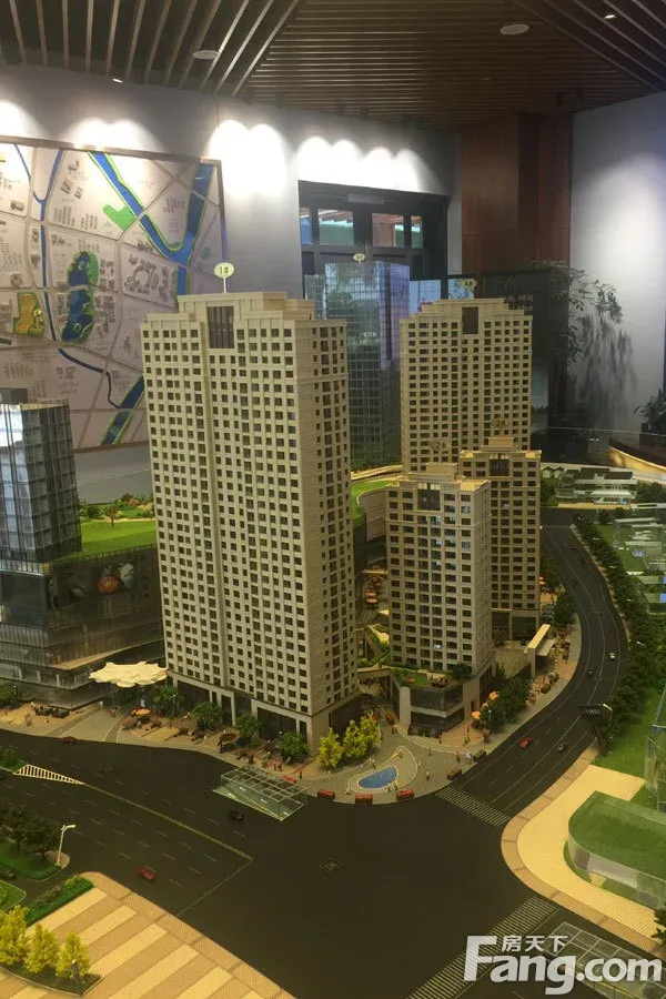 星悦中心3室2厅2卫南朝向4950.00元/月出租