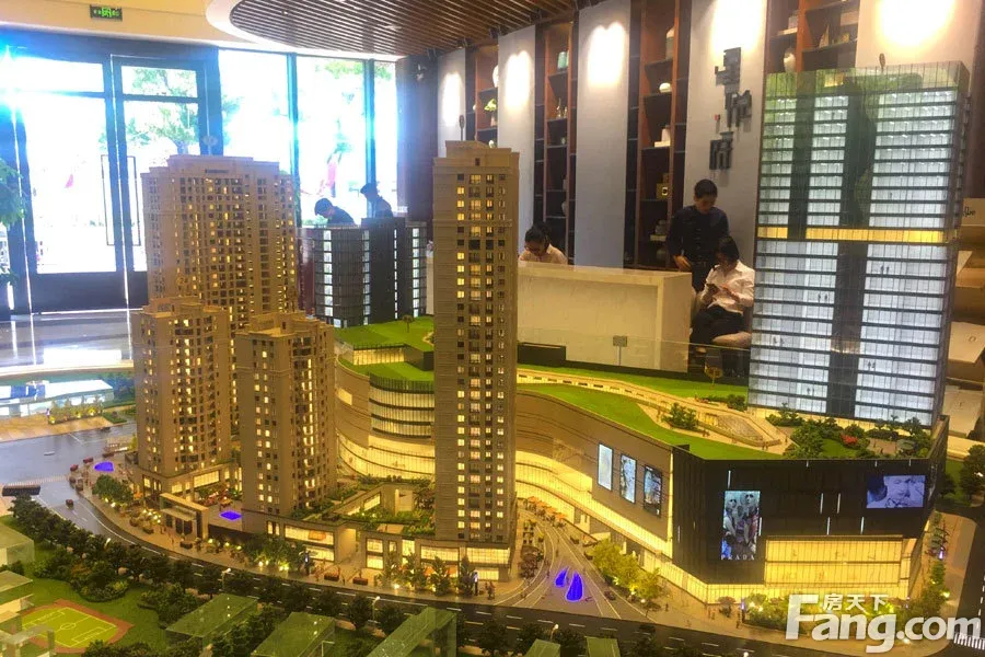 星悦中心1室1厅1卫南朝向3000.00元/月出租