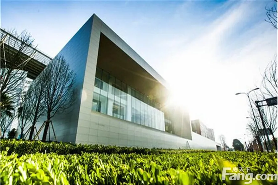 华润滨江万象天地1室1厅1卫西南朝向1780.00元/月出租