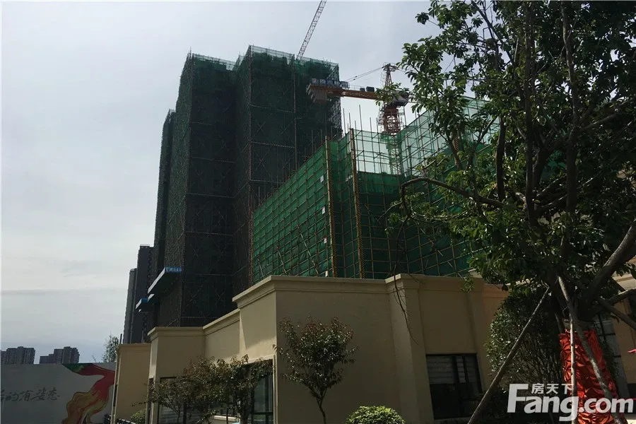 大陆美地西庭3室1厅1卫东南朝向2100.00元/月出租