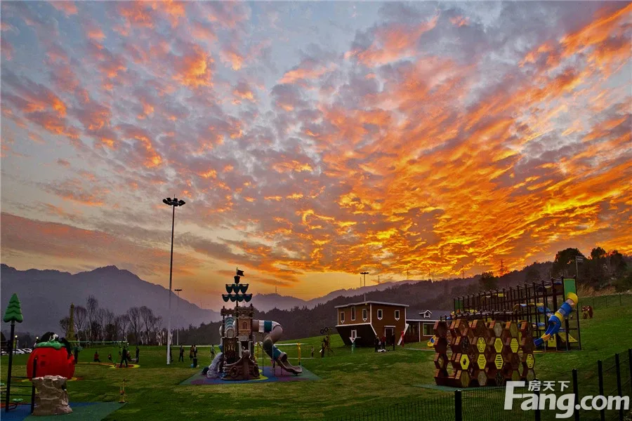 阳光100阿尔勒3室1厅1卫南北朝向800.00元/月出租