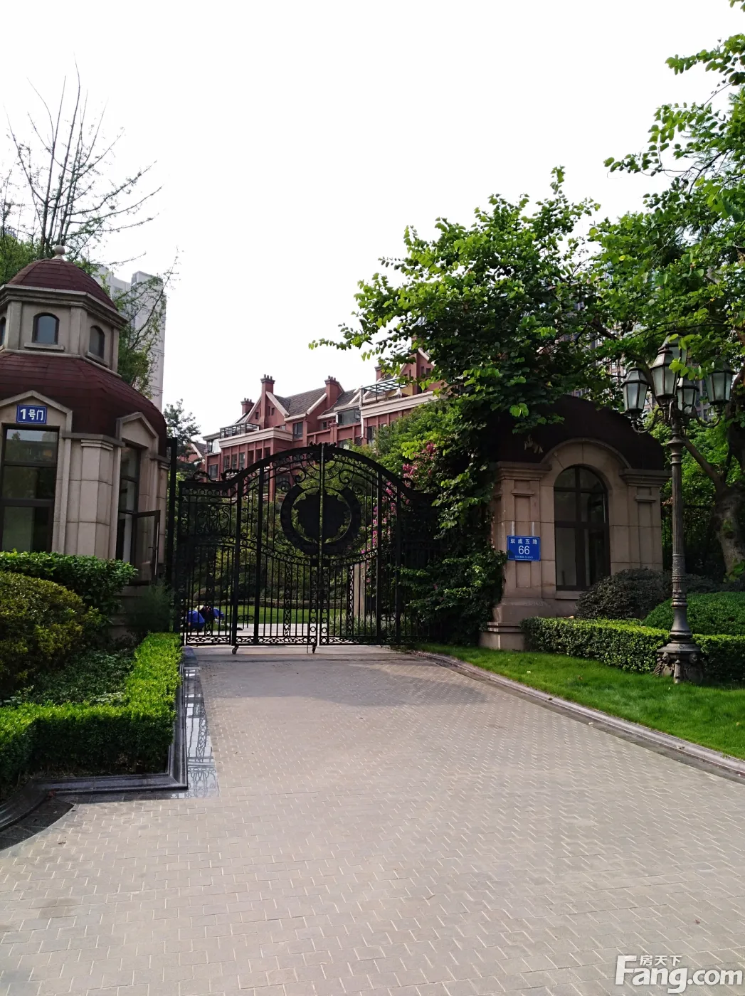 观城1室1厅1卫西朝向2000.00元/月出租