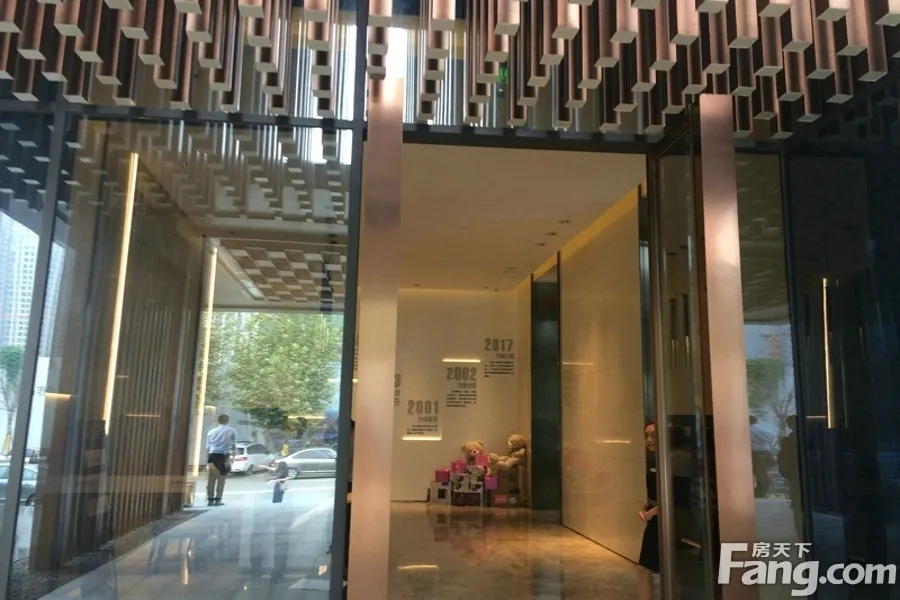 华润置地云庭润街3室1厅2卫东南朝向3200.00元/月出租