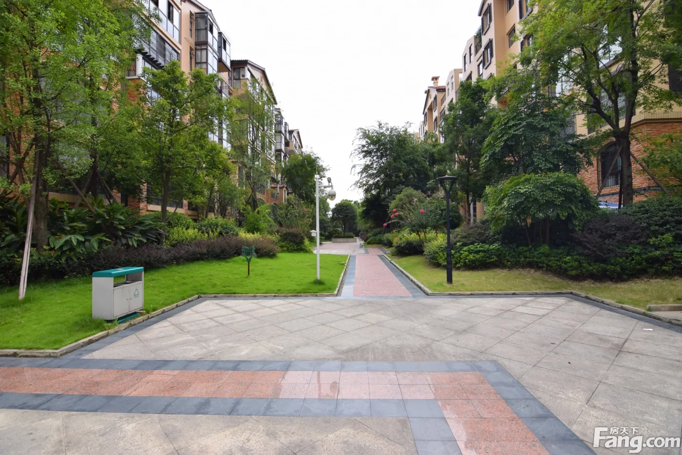 香博城6室2厅2卫东南朝向4000.00元/月出租