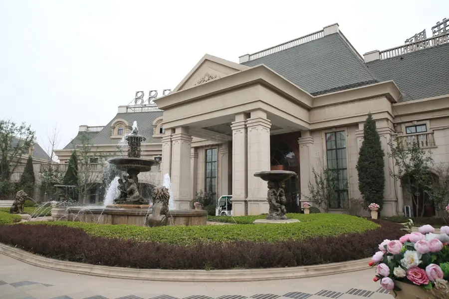 阳光城花满墅是汾河沿线的大型低密豪宅社区