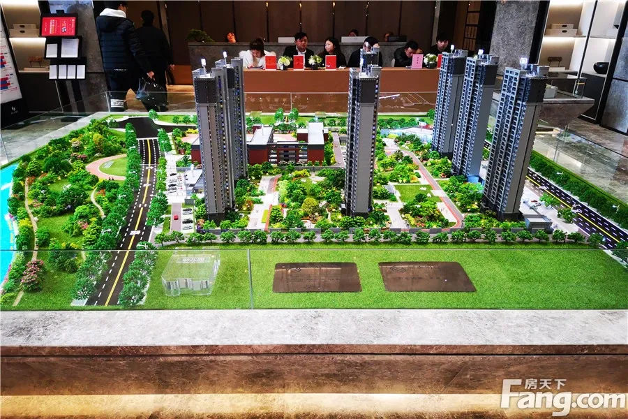 新旅明樾湾3室2厅1卫东南朝向1500.00元/月出租