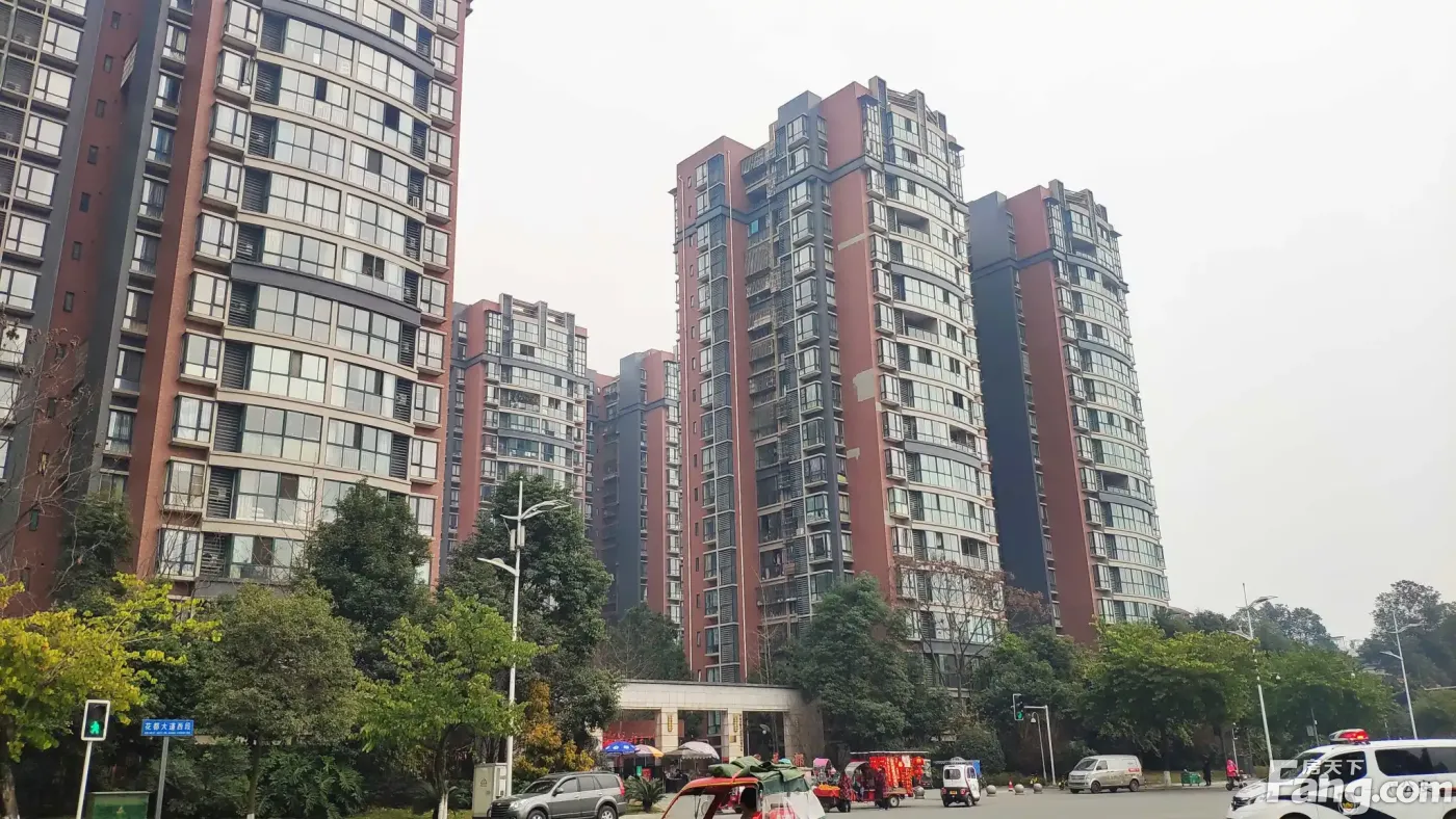 七彩花都B区二期 4室 1厅 128.73平米