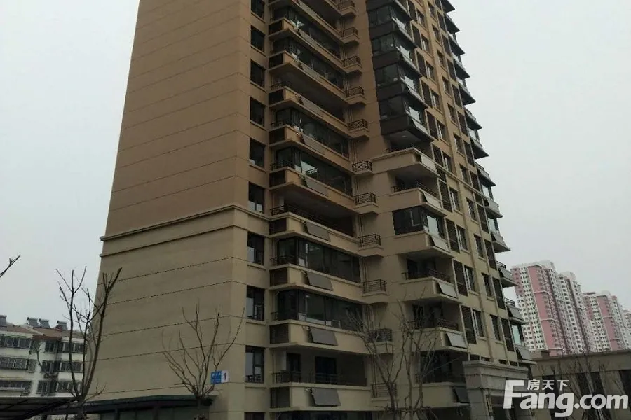 力高澜湖郡3室2厅1卫南朝向2200.00元/月出租