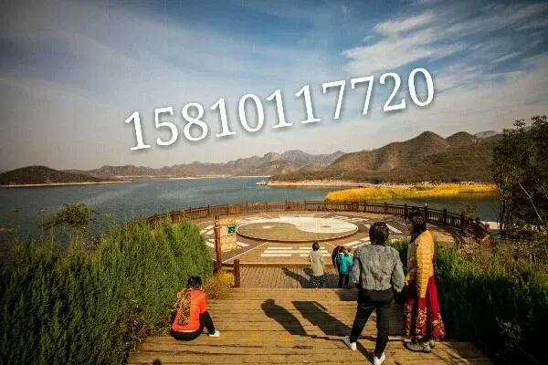 סũз