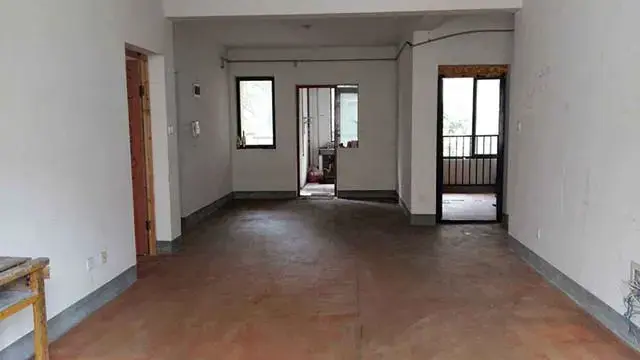 买的房子刚交房,买的二层,什么季节装修合适 房子交房季节装修房地产