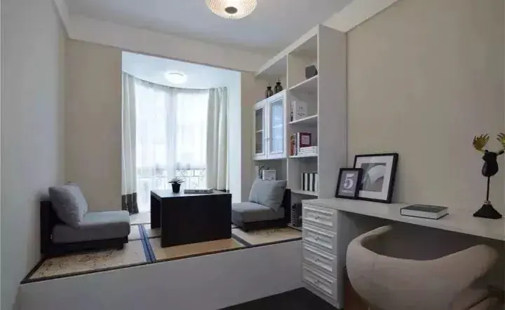 榻榻米床尾，装什么柜好?_房产资讯_房天下