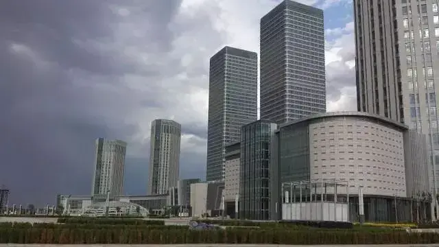 楼市2018!关于房地产税、加息、抢房等与我们