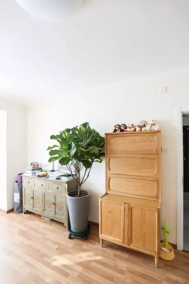 90O40O