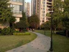 龙湖物业,海峡路轻轨环线旁,朝中庭大三房,生活方便