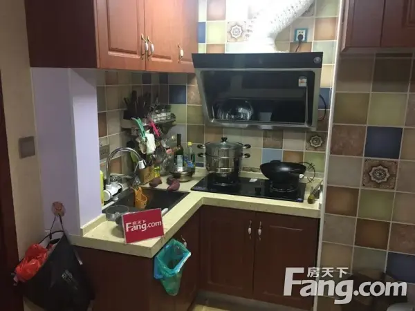 赵苑西里 阳面1室带小院 婚房精装修 诚意卖,天