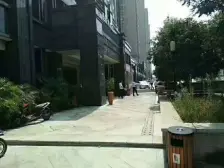距离轻轨站300米,业主诚心出售,随时看房