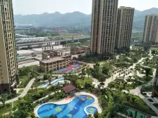 赖家桥轻轨站四房双卫,业主诚心出售!