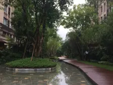 龙湖u城联排别墅+双车位屋顶花园+树‘人巴‘蜀旁