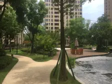 龙湖拉特芳斯,精装四房两厅两卫,看中庭居家安静