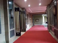 轻轨旁 临河叠墅带花园地下室 四房3卫 明远未来xx