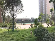 次新小区,轻轨方便,业主诚心出售,看房方便