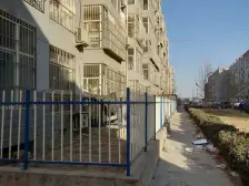 桥东水岸花都小区,三室两厅两卫,户型优质采光充足。