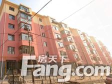 和平路六楼到顶的四楼,简单装修,随时看房,低首付