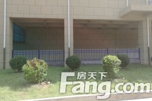 房子干净整洁价钱合理,位置好,好停车