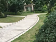 山水华庭 一楼复式带地下室精装修实用面积200多平