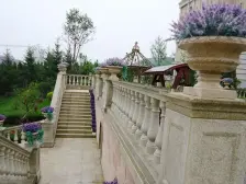 金石滩波尔多庄园 一跃二叠拼别墅 有地下 有车库