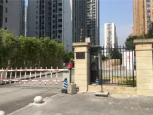 巴国城 渝高品质 精装修三房一卫 中间楼层 急售