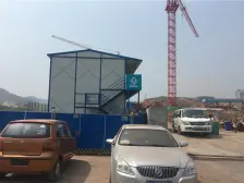 万达旁近轻轨,正规正四房,诚心急售。