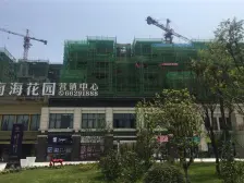 一线江景视野,满足全套房设计,多露台带屋顶花园。