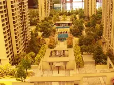 滨河新区 次新小区 小区绿化高 临地铁 停车方便 双卫生间