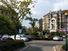 采光良好,3楼楼层储藏间,交通便利,配套完善