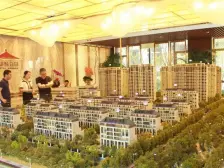 一楼洋房 带大院大 地下室两层 改善小区 环境好物业..