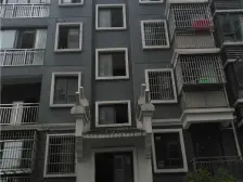 纯洋房小区,精装两房,近商场近地铁站